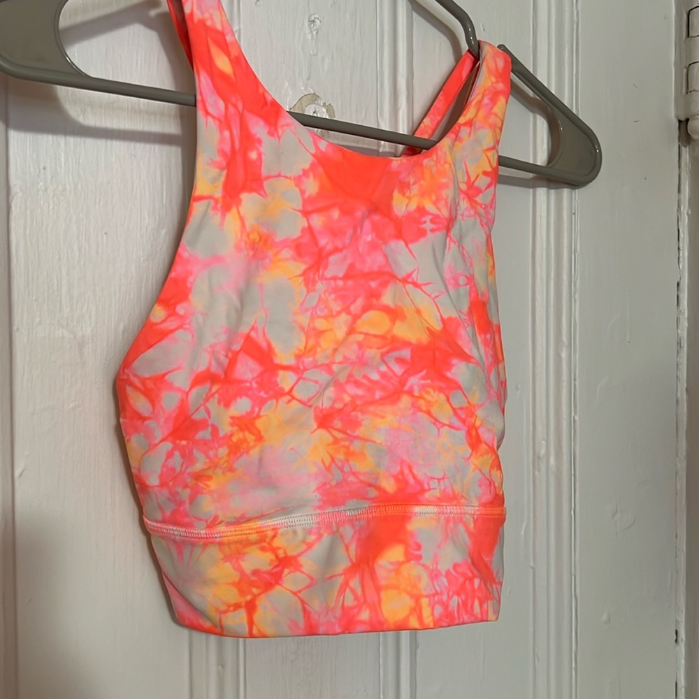 NWOT RARE LULULEMON Women’s Tie-Dye Sports Bra